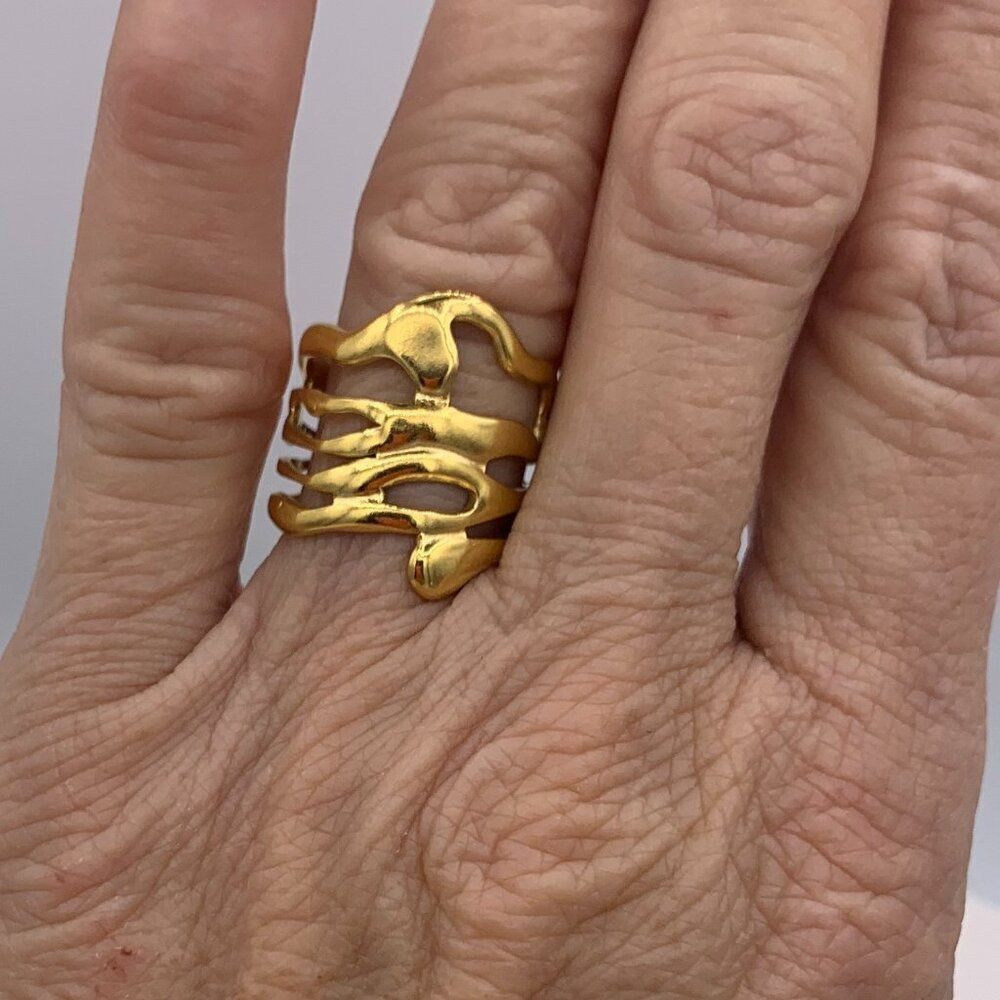 Ring, NWOT, stainless gold coloured, adjustable size, organic, minimalist